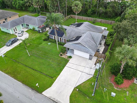 3rd image of 1410 SE Manth Lane