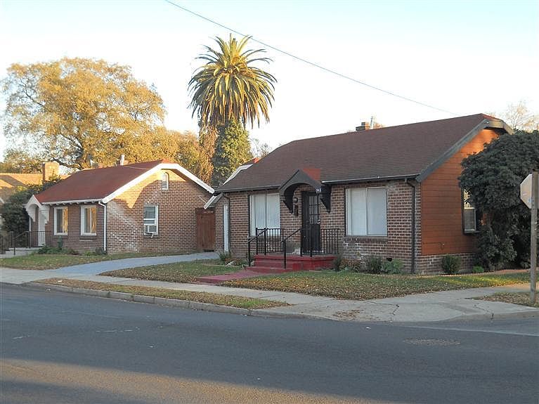 1st image of 944-948 W Harding Way
