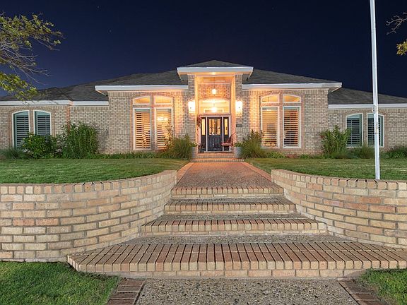 2nd image of 4520 Hilltop Dr
