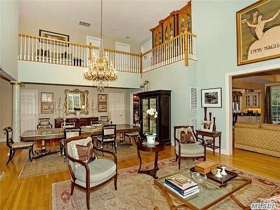 4th image of 43 Kensington Cir