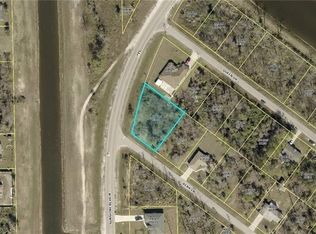 2720 Rena Ln, Lehigh Acres, FL 33971