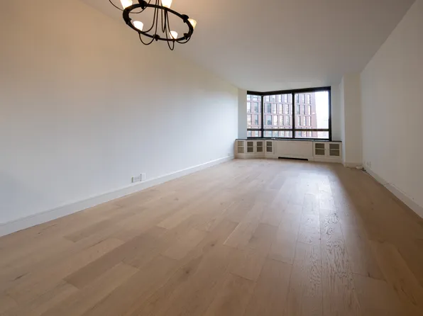 630 1st Avenue image 11 of 19