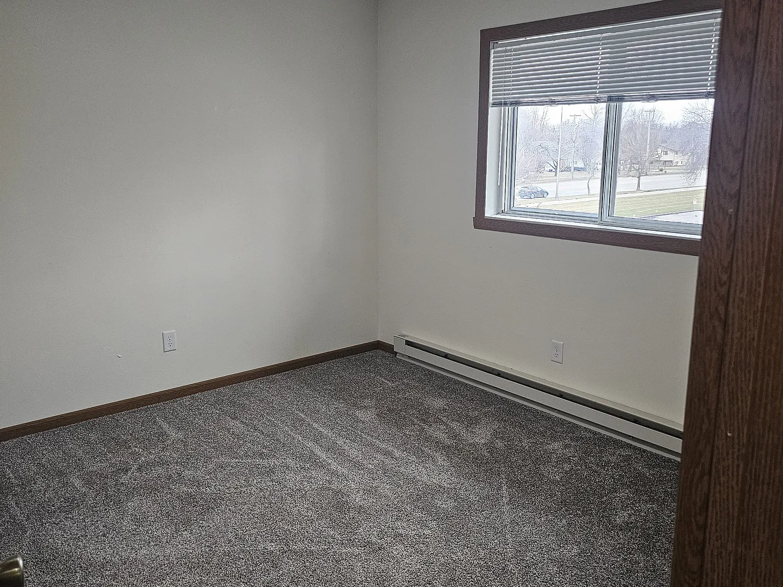 1544 East Gateway Circle South - 305 — Photo 4