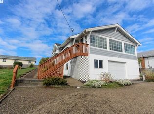 207 1st St, Garibaldi, OR 97118
