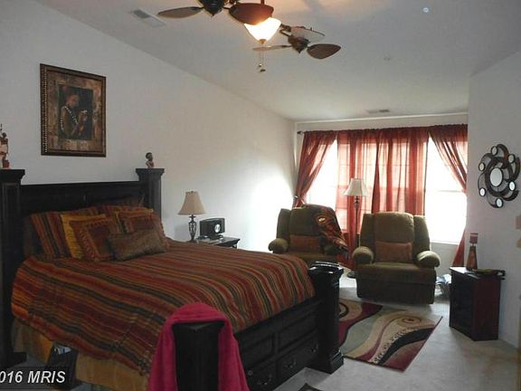 5th image of 408 Esmond Pl