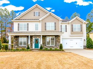 1644 Cape Point Dr, Fayetteville, NC 28312