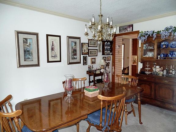 4th image of 240 McMillen Dr