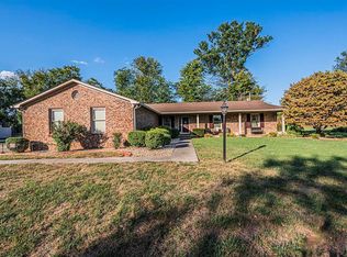 350 Crestlake Way, Bowling Green, KY 42104