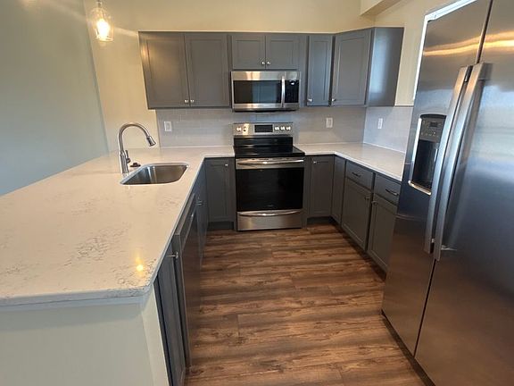 5th image of 1115 N Walnut St #303