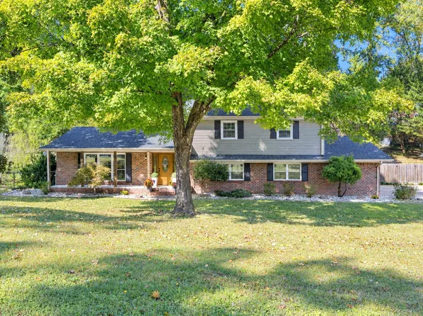 709 Stone Crest Cir, Chattanooga, TN 37421