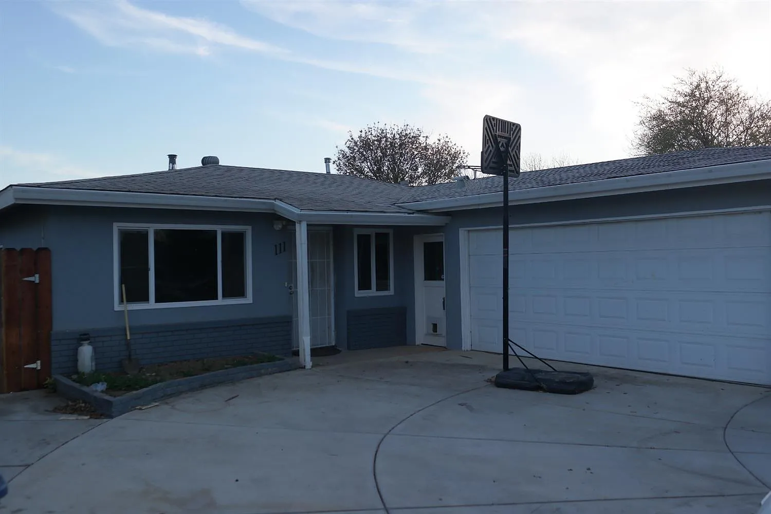 111 Barros St photo 1