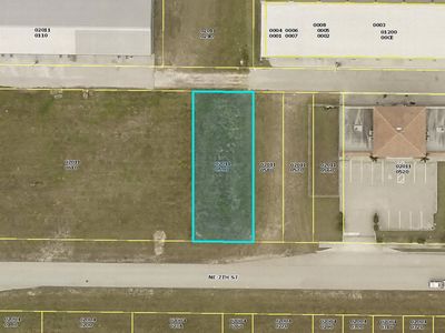 907 NE 7th St, Cape Coral, FL, 33909