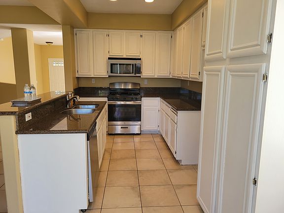 4th image of 37151 Santa Rosa Glen Dr