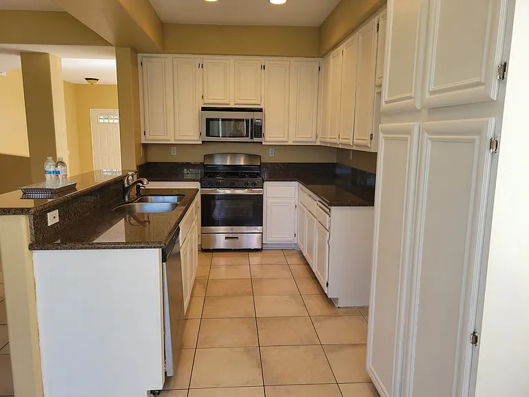 37151 Santa Rosa Glen Dr — Photo 4