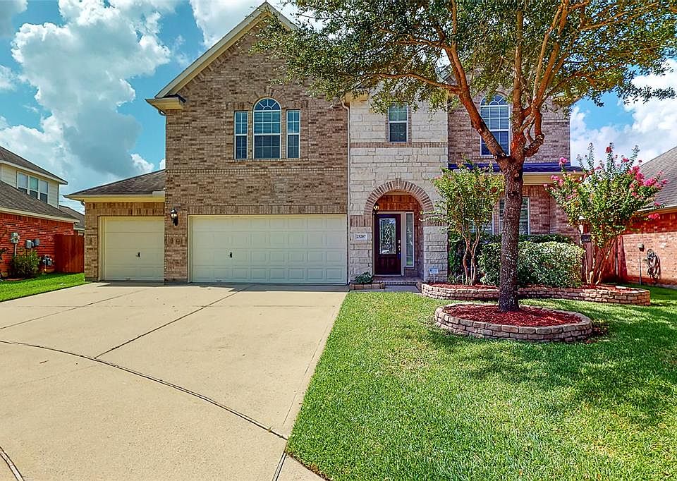 1st image of 25207 Fisher Colony Dr