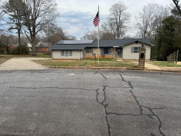 310 Linn Cir, Salisbury, NC 28144