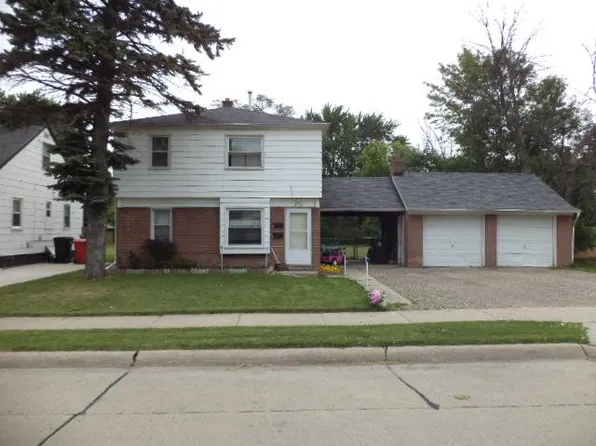 18565 Beechwood St APT 1, Roseville, MI 48066