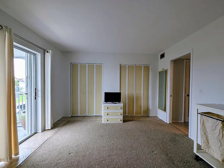131 Doolen Ct #303 — Photo 8