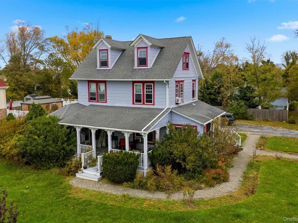 366 Rider Avenue, Patchogue, NY 11772