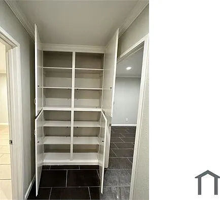 7033 Linwood Way — Photo 17