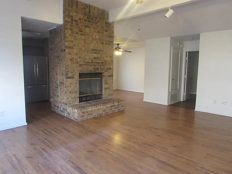 5933 Inks Lake Dr — Photo 8