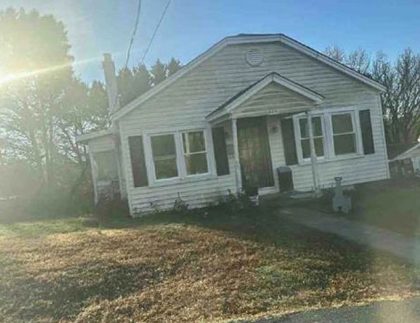 1st image of 803 S Grove St