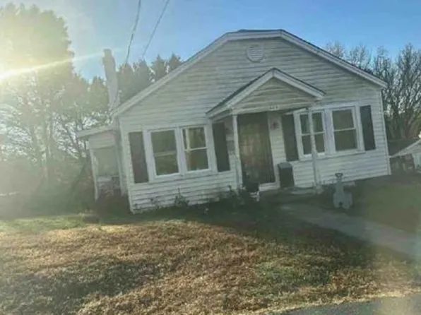 803 S Grove St, Lincolnton, NC 28092