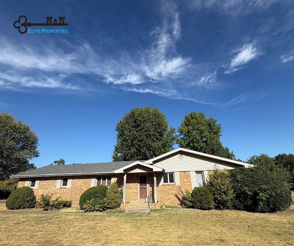 3 bed, 1990 sqft, $1,400 — Photo 3
