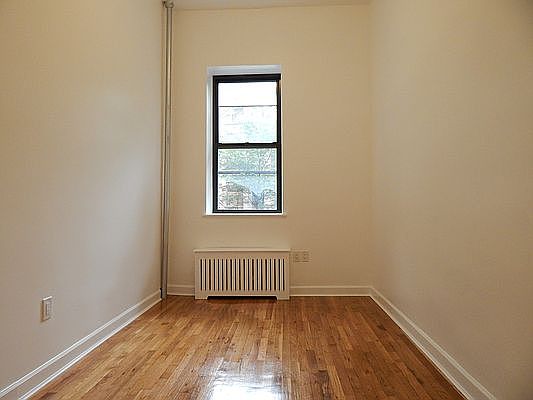 2nd image of 40 W 95th St APT 2A