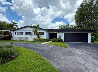 7700 SW 52nd Ct, Miami, FL 33143