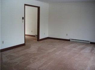 11 Flaglar Dr, Plattsburgh, NY 12901