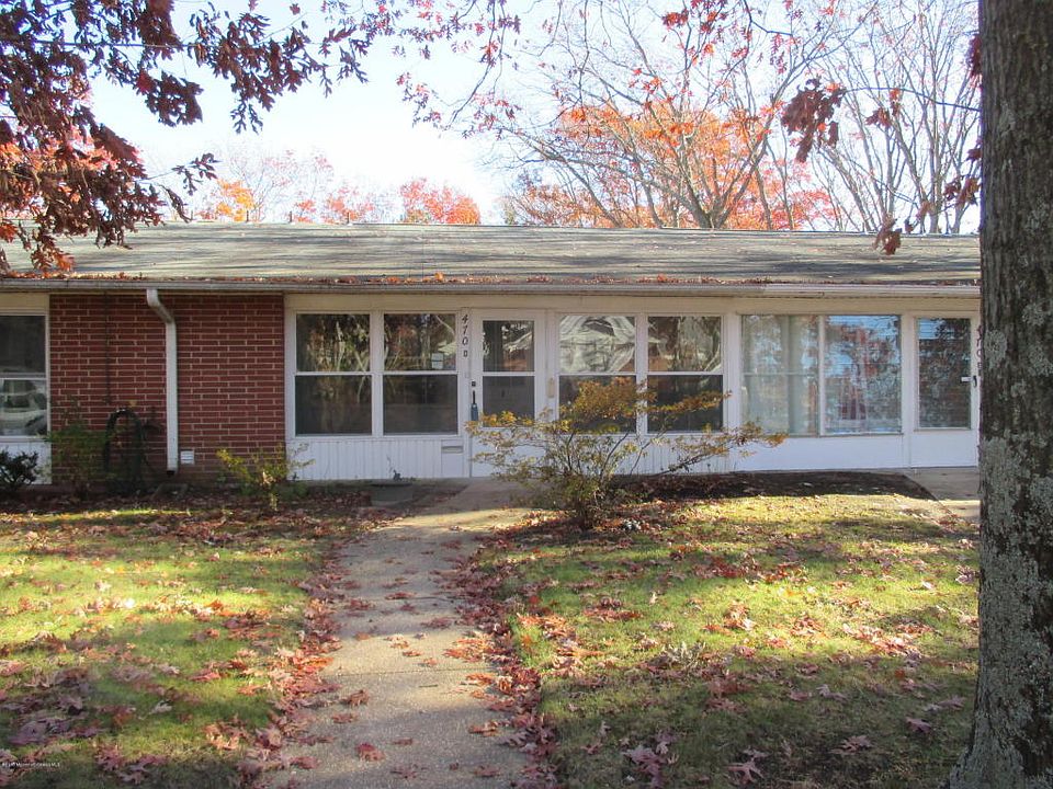 1st image of 470D Thornbury Ct