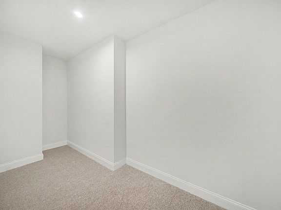 4th image of 3105 Millbury Ln