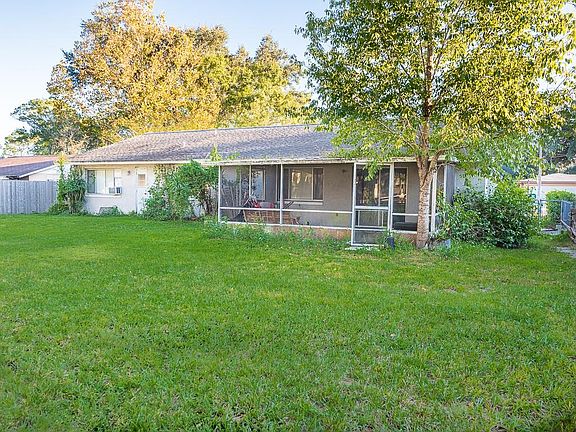3rd image of 7601 Waunatta Ct