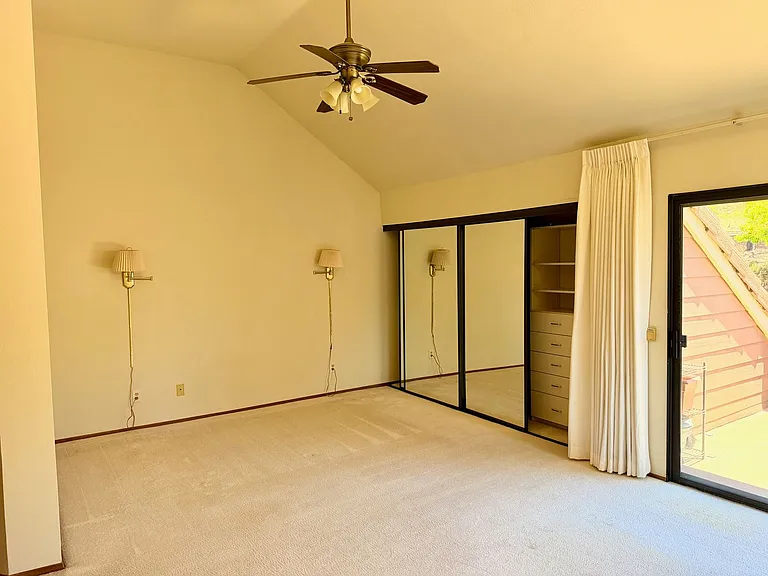 2118 Pine Crest Way — Photo 17