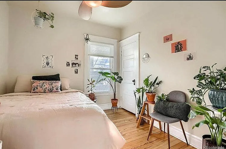 21 E 3rd Ave #A — Photo 2