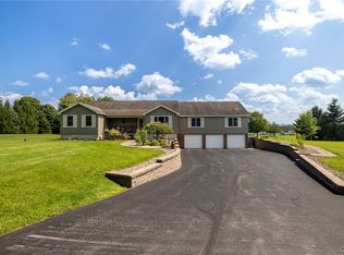 4216 Perretta Dr, Canastota, NY 13032