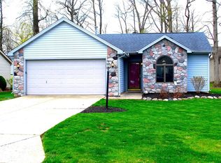 7226 Country Hill Dr, Fort Wayne, IN 46835