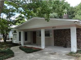 407 10th St W, Carrabelle, FL 32322