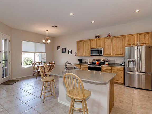 4th image of 3108 E La Costa Pl