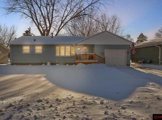 2313 E Main St, Mankato, MN 56001