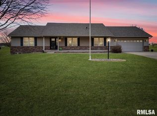 145 Farmview Ct, East Peoria, IL 61611