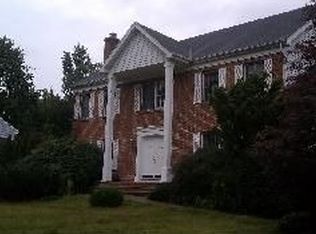 35 Gloria Dr, Allendale, NJ 07401