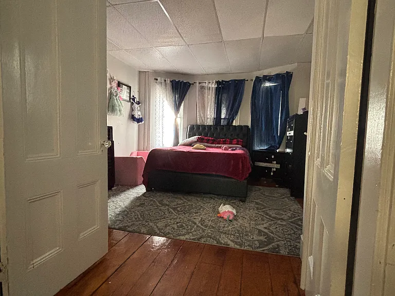 369 Shirley St #2 — Photo 3