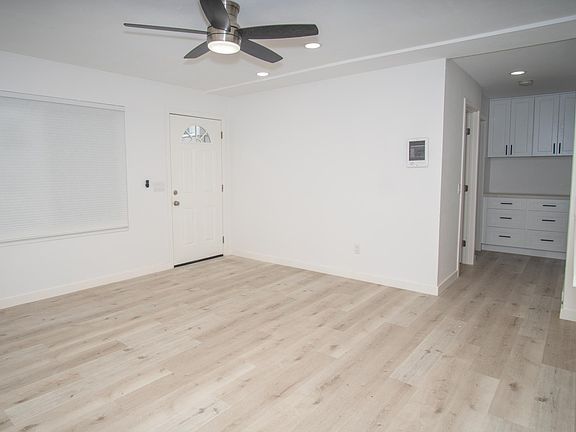 5th image of 6713 Kelly St #D