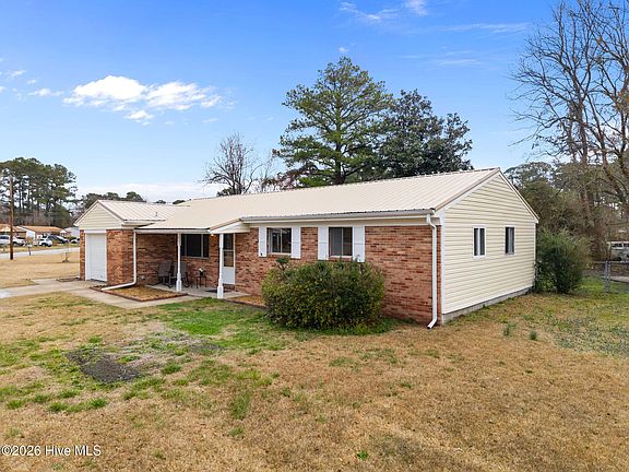 3rd image of 401 Ramsey Drive