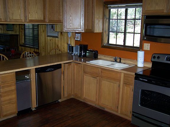 New Appliances/flooring!