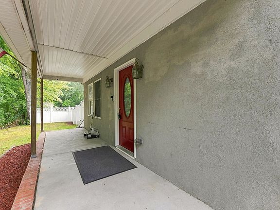 4th image of 1211 Fulton St