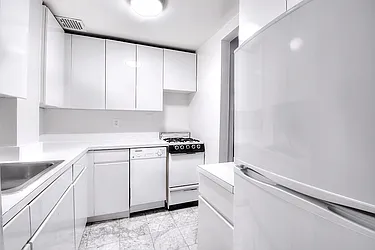 Rented by Urbane Brokerage