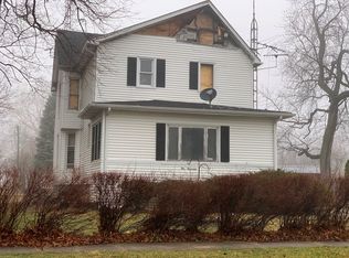 517 E Orleans St, Paxton, IL 60957